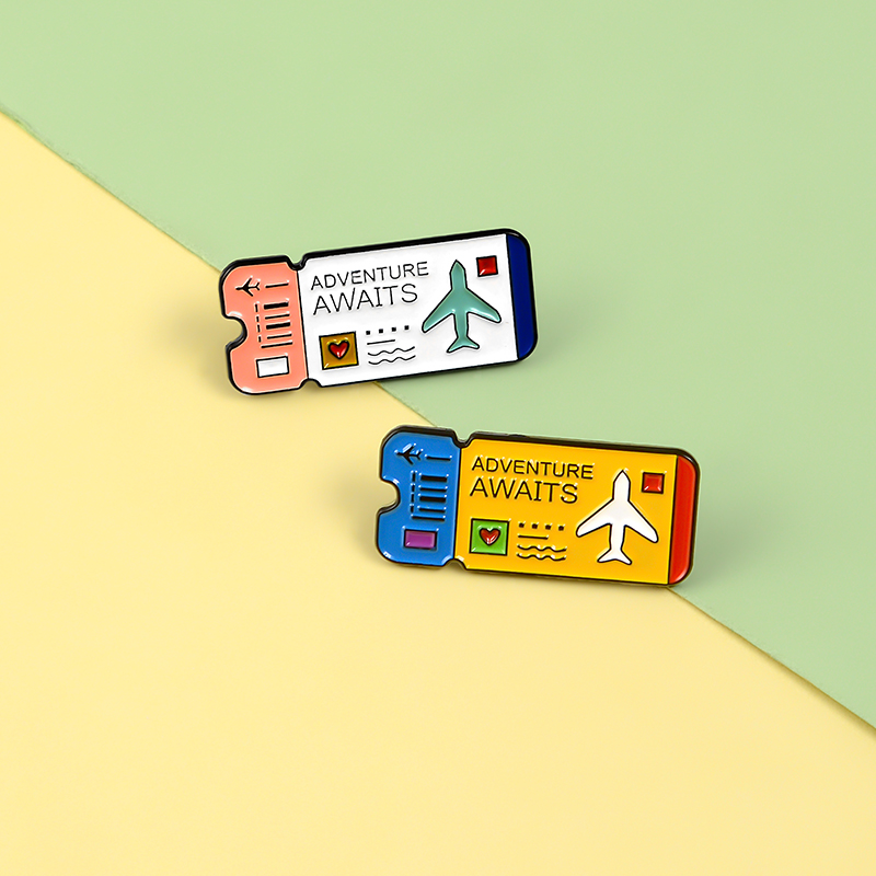 Adventure Awaits Enamel Pin Ai - Outdoor Adventure Friends recension och pris